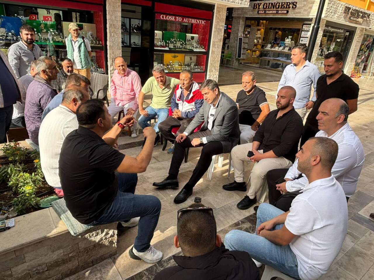 Marmaris’in Kapalı Çarşı Esnafı Üstün Açılmasından Rahatsız 2